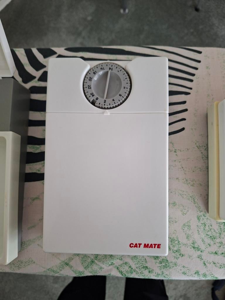 Catmate 24 uur voederstation, Dieren en Toebehoren, Ophalen of Verzenden