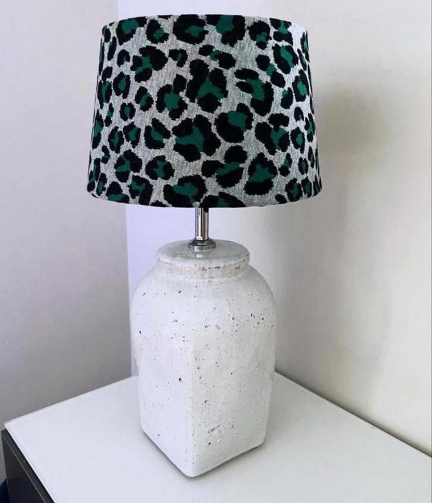 Leuke grote lapenkap met panterprint motief NIEUW, Huis en Inrichting, Lampen | Lampenkappen, Ophalen of Verzenden, Zo goed als nieuw