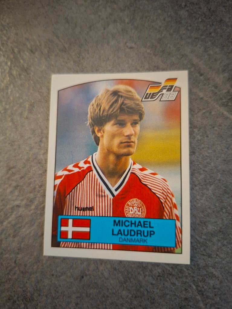 Panini sticker Euro 88 Duitsland. Michael Laudrup Denemarken, Verzenden, Zo goed als nieuw, Sticker