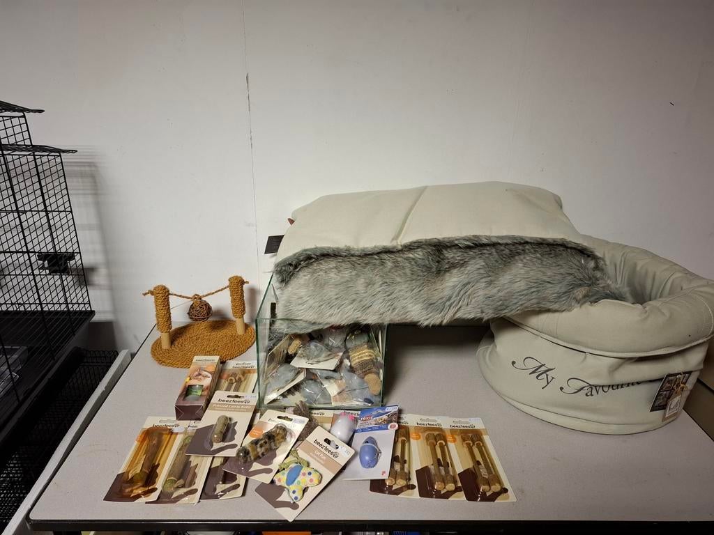 Kattenmanden en speeltjes, Dieren en Toebehoren, Ophalen, Nieuw