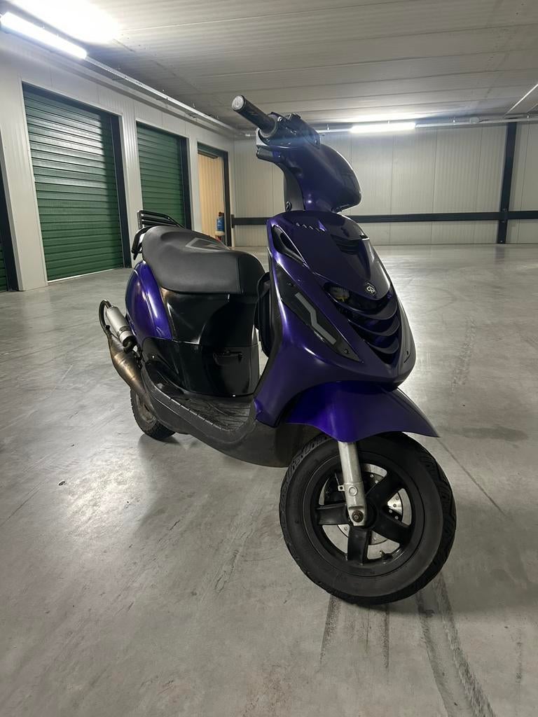 Piaggio zip 2t 70cc, Fietsen en Brommers, Brommeronderdelen | Scooters, Zo goed als nieuw, Piaggio, Uitlaat, Ophalen