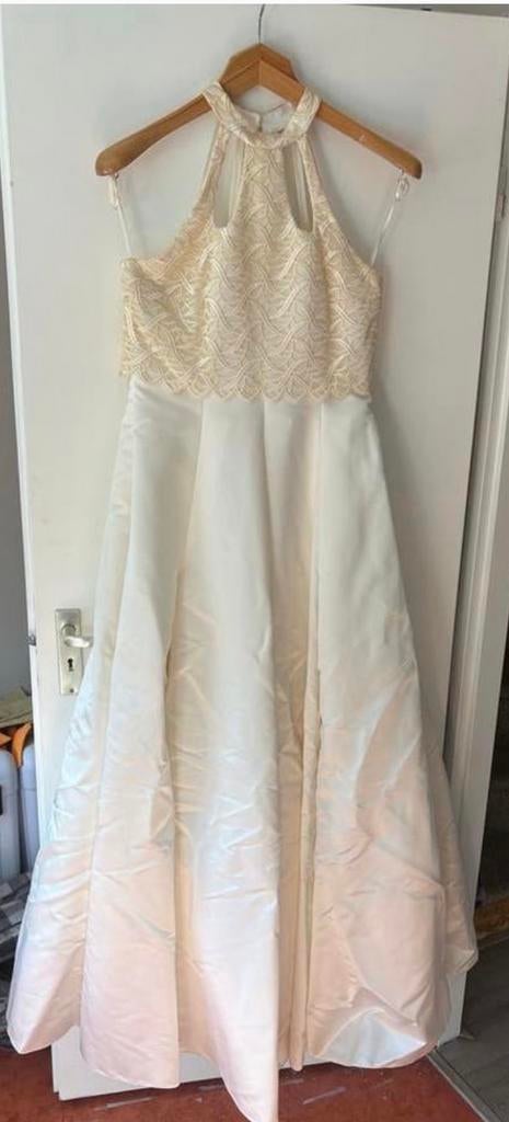 Trouwjurk met kanten top en open rug, Ophalen of Verzenden, Nieuw, Wit, Trouwjurk