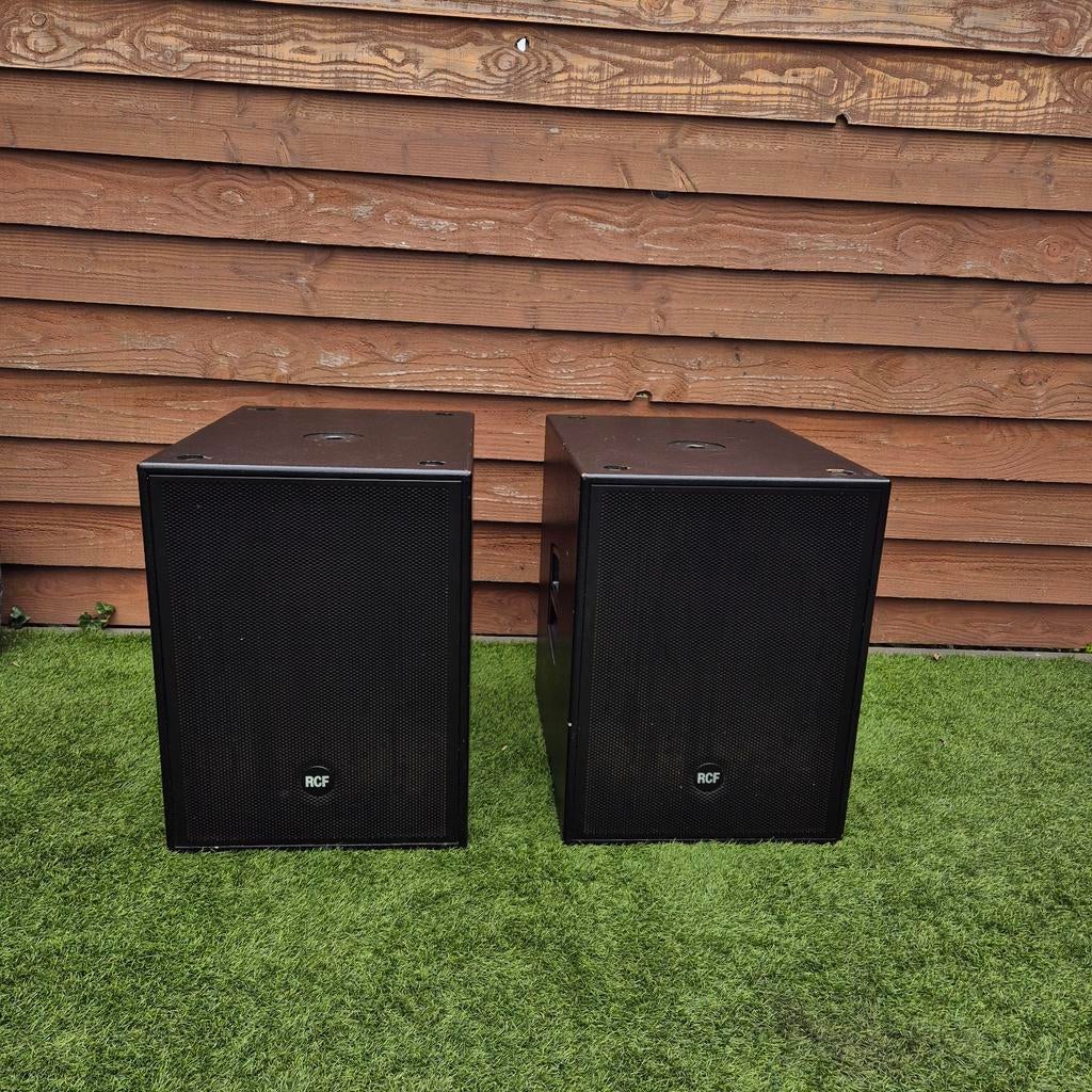 RCF 8003 Subwoofers - Krachtige Bass voor Evenementen, Gebruikt, Subwoofer, 120 watt of meer, Ophalen