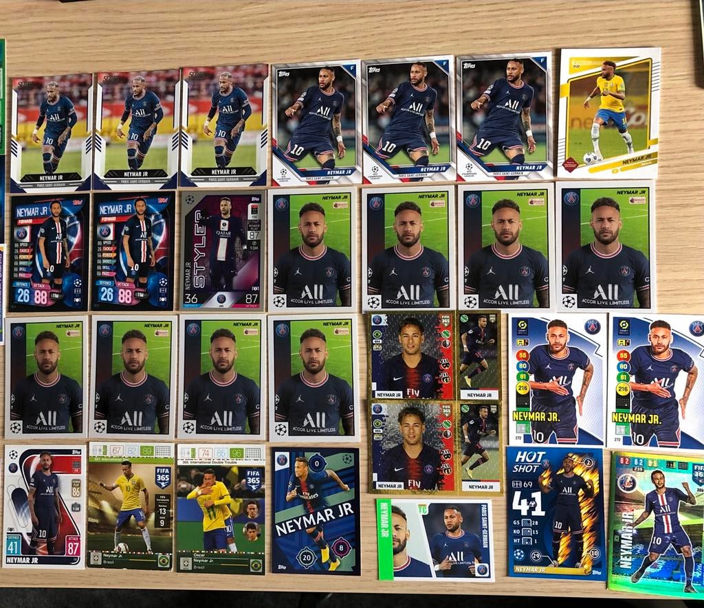 Grote collectie Neymar Jr. voetbalplaatjes, Ophalen of Verzenden, Zo goed als nieuw, Buitenlandse clubs, Spelerskaart