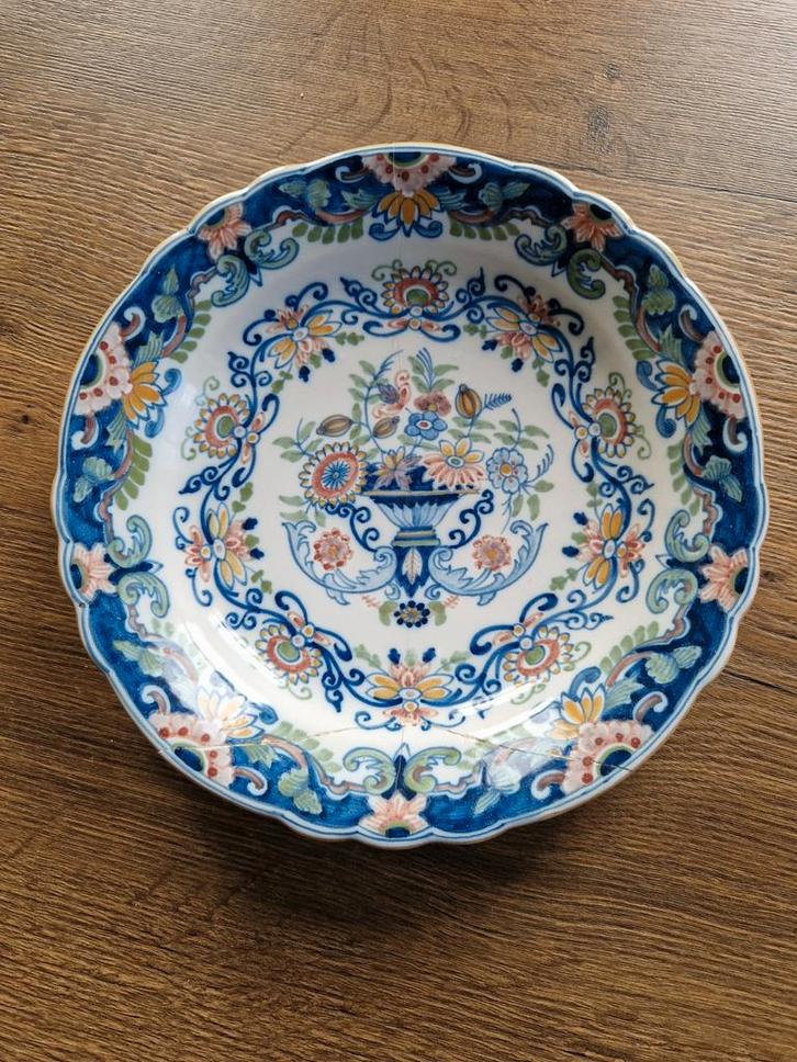 Makkum schaal, helaas gelijmd, Antiek en Kunst, Antiek | Porselein, Ophalen of Verzenden