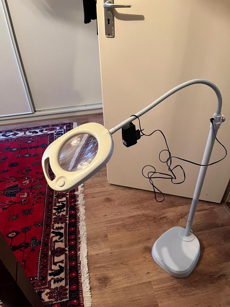 Loeplamp, Ophalen, Zo goed als nieuw, Loeplamp