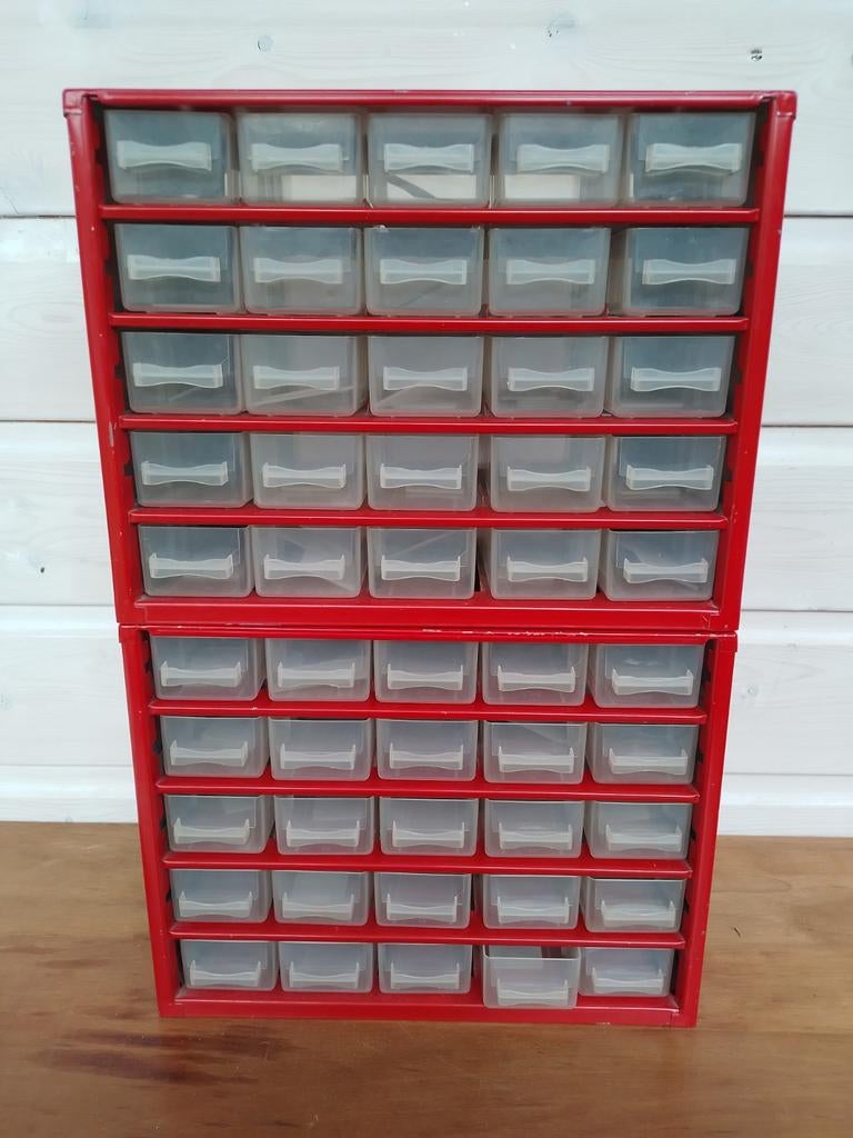 Handige sorteerbakjes voor kleine onderdelen - 2 stuks, Doe-het-zelf en Verbouw, Gereedschapskisten, Ophalen of Verzenden, Gebruikt