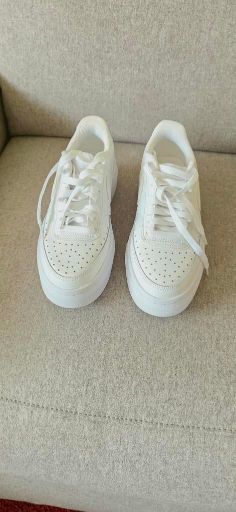Nike dames sneakers maat 38,5, Ophalen, Zo goed als nieuw, Sneakers of Gympen