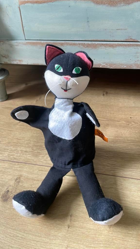 Superleuke zwart witte kat handpop poes Trullala, Ophalen of Verzenden, Zo goed als nieuw