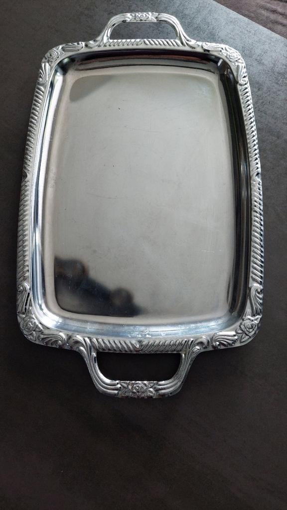 Elegant zilverkleurig dienblad met handvatten, Huis en Inrichting, Ophalen, Gebruikt, Vierkant, Metaal
