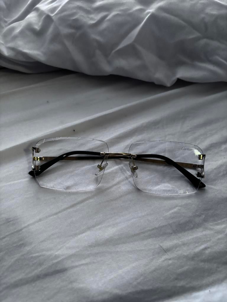 Cartier bril, Ophalen