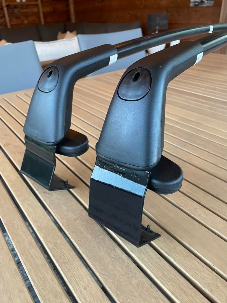 Originele dakdragers Peugeot 2008 /e2008 zonder dakrails !, Auto diversen, Dakdragers, Gebruikt, Ophalen of Verzenden