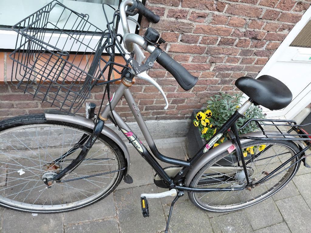 Avenue Hi-Fly damesfiets 4 versnellingen en mandje, Fietsen en Brommers, Fietsen | Dames | Damesfietsen, Gebruikt, Versnellingen