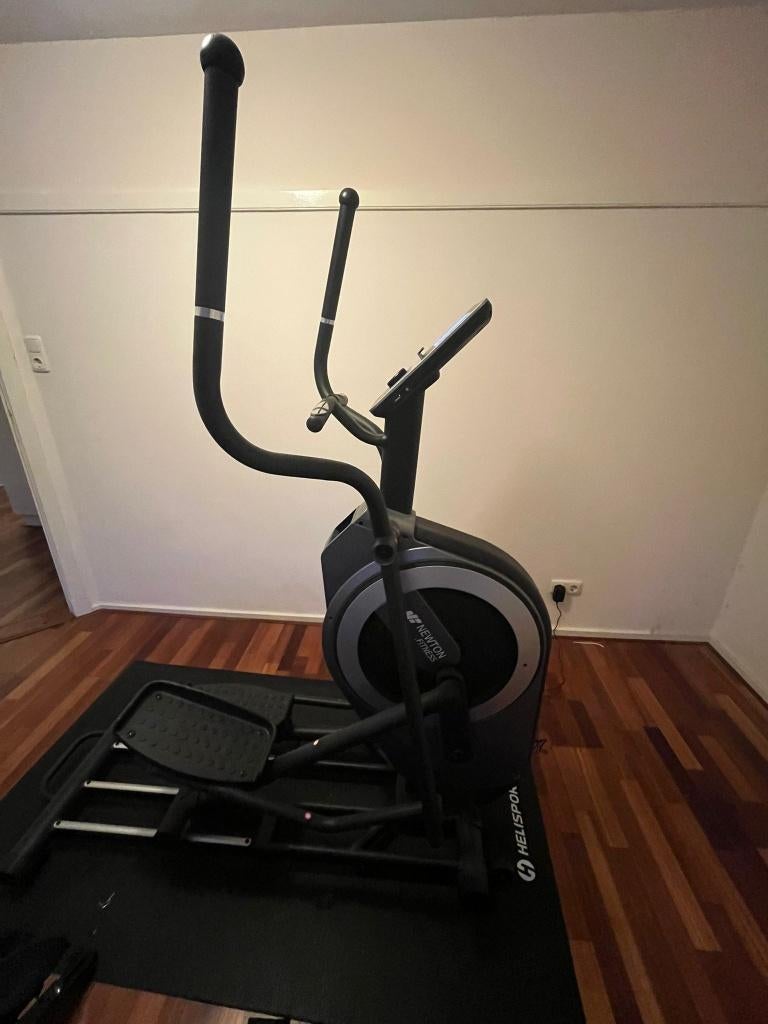 Hometrainer Newton Fitness, Ophalen, Zo goed als nieuw, Hometrainer