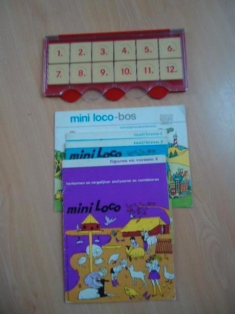 Mini Loco basisdoos met 4 boekjes, Kinderen en Baby's, Speelgoed | Educatief en Creatief, Ophalen of Verzenden, Zo goed als nieuw