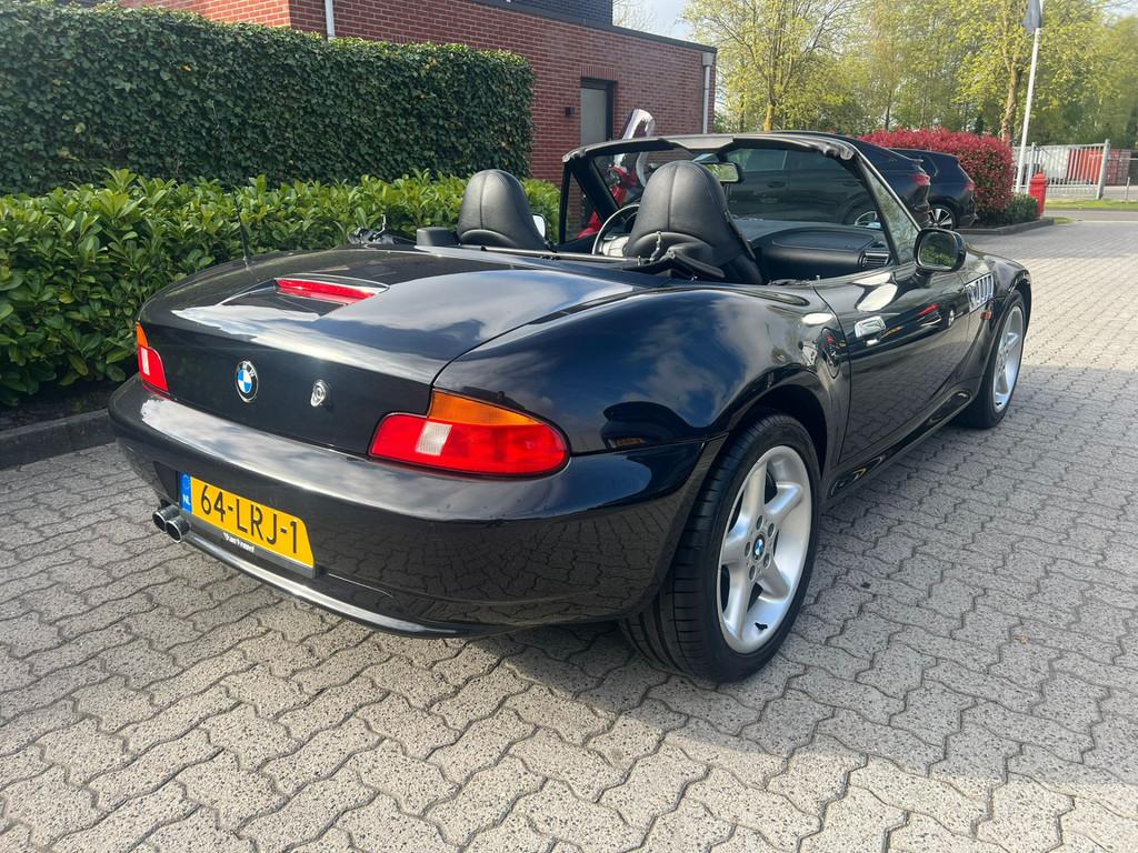BMW Z3 Roadster 2.0 6 cil Widebody Chromeline cruise, leer,, Auto's, Achterwielaandrijving, Zwart, Zwart, Bedrijf