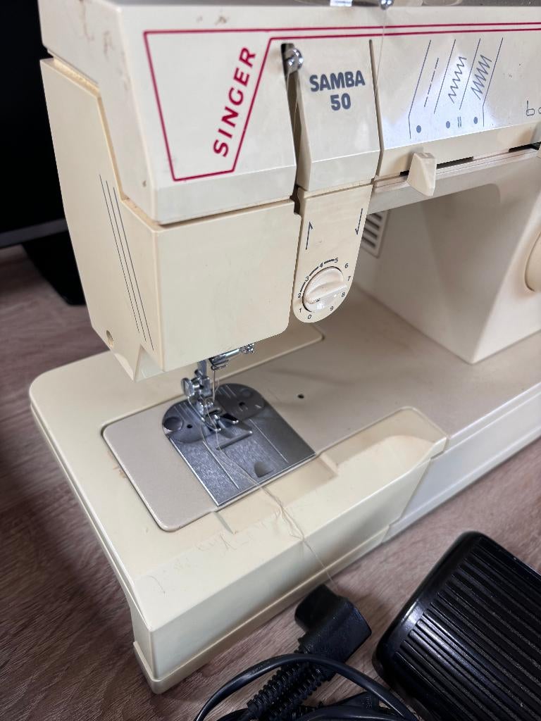 Singer Samba 50 Naaimachine Crème Metaal Kunststof, Ophalen of Verzenden, Gebruikt, Naaimachine, Singer