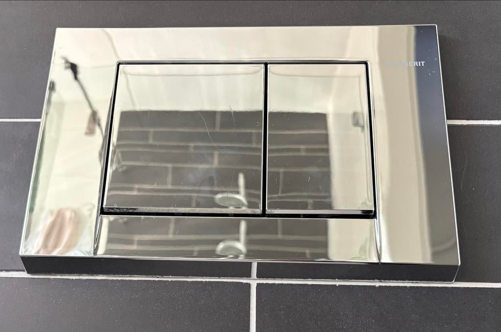Geberit WC Bedieningspaneel Chroom, Doe-het-zelf en Verbouw, Sanitair, Ophalen, Gebruikt, Chroom, Toilet