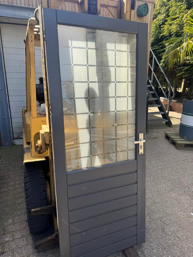 Hard houten buitendeur, Schuur, Zo goed als nieuw, Zonder ramen, Ophalen