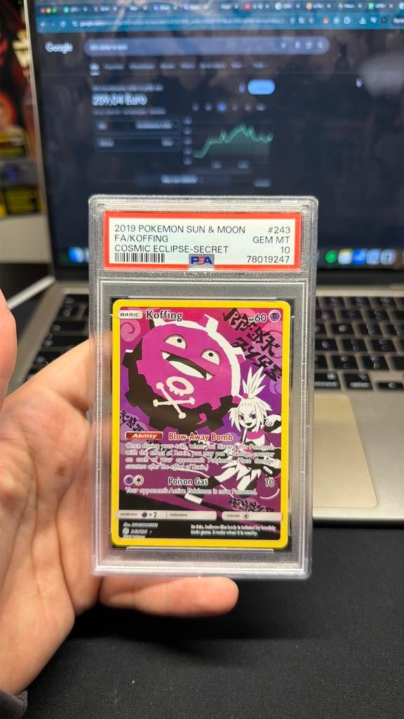 Pokemon 2019 Koffing 243 PSA 10, Ophalen of Verzenden, Nieuw, Losse kaart