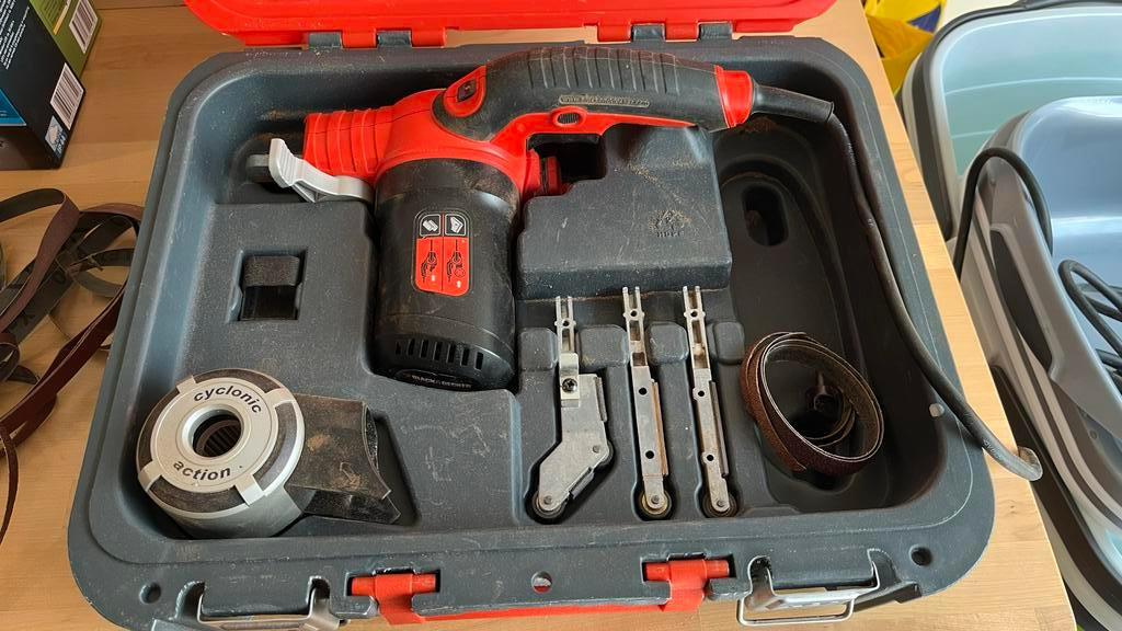 Black & Decker Powerfile Bandschuurmachine met accessoires, Doe-het-zelf en Verbouw, Gereedschap | Schuurmachines, Gebruikt, Bandschuurmachine