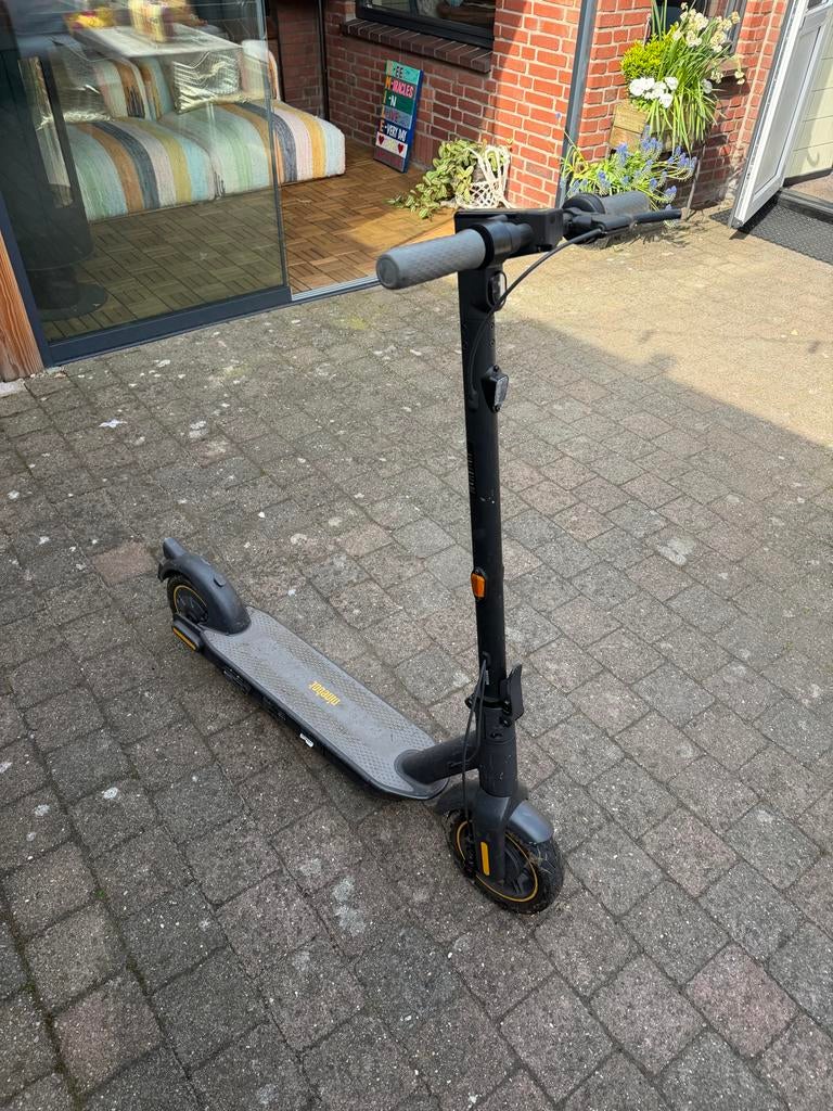 Elektrische step Segway Ninebot KickScooter MAX G30E II, Fietsen en Brommers, Steps, Gebruikt, Elektrische step (E-scooter), Ophalen of Verzenden