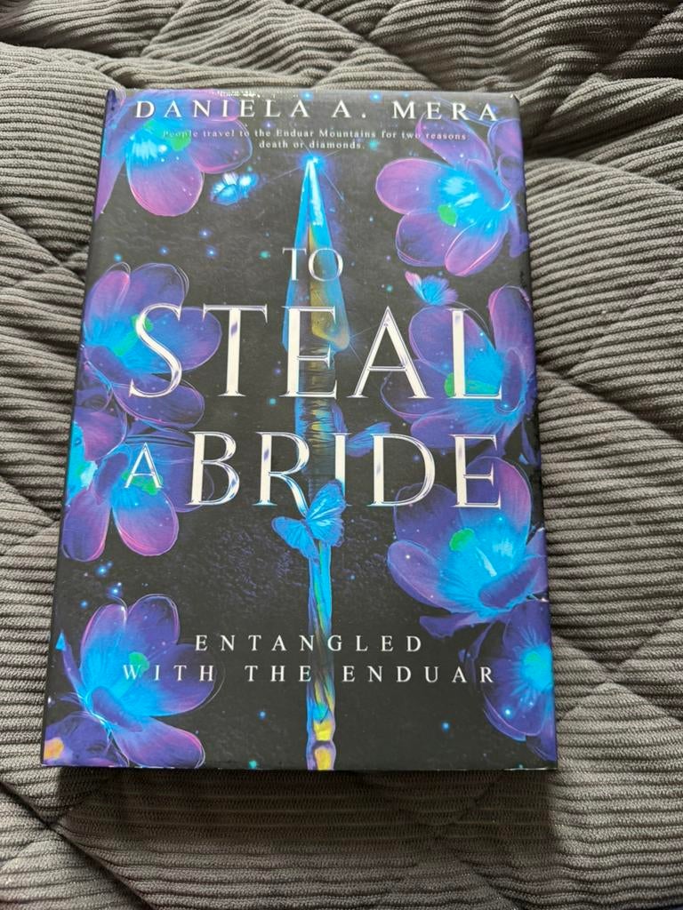 To steal a bride hardcover special, Ophalen, Zo goed als nieuw