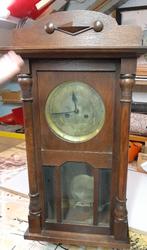wandklok antiek uit de jaren 1918./ 20, Ophalen