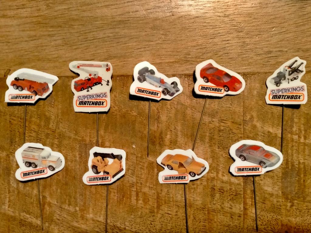 Matchbox auto vintage speelgoed logo speldjes plastic rare, Ophalen of Verzenden, Gebruikt, Merk