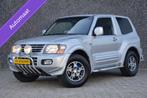 Mitsubishi Pajero 3.5 V6/Short Body/203PK/Camera/Leer/Trekhk, Automaat, Gebruikt, Bedrijf, Zilver of Grijs
