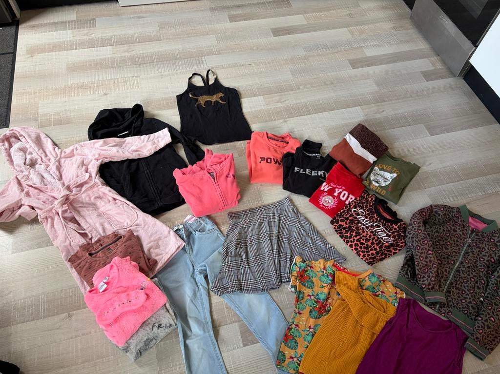 17 delig pakket meisje doos kleding maat 146-152 voor meisje, Ophalen of Verzenden, Gebruikt, Meisje, Setje