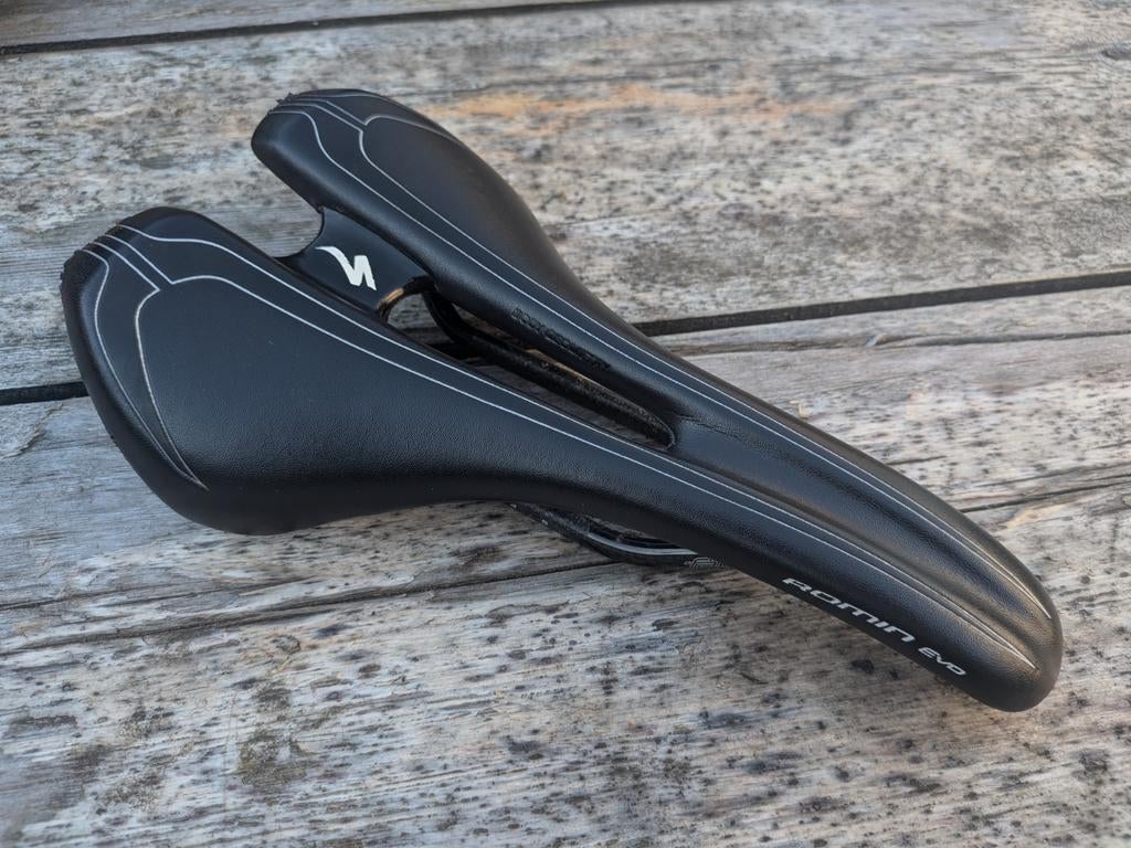 Specialized Romin Evo Zadel - 15.5 cm breed, Ophalen of Verzenden, Gebruikt, Zadel, Specialized