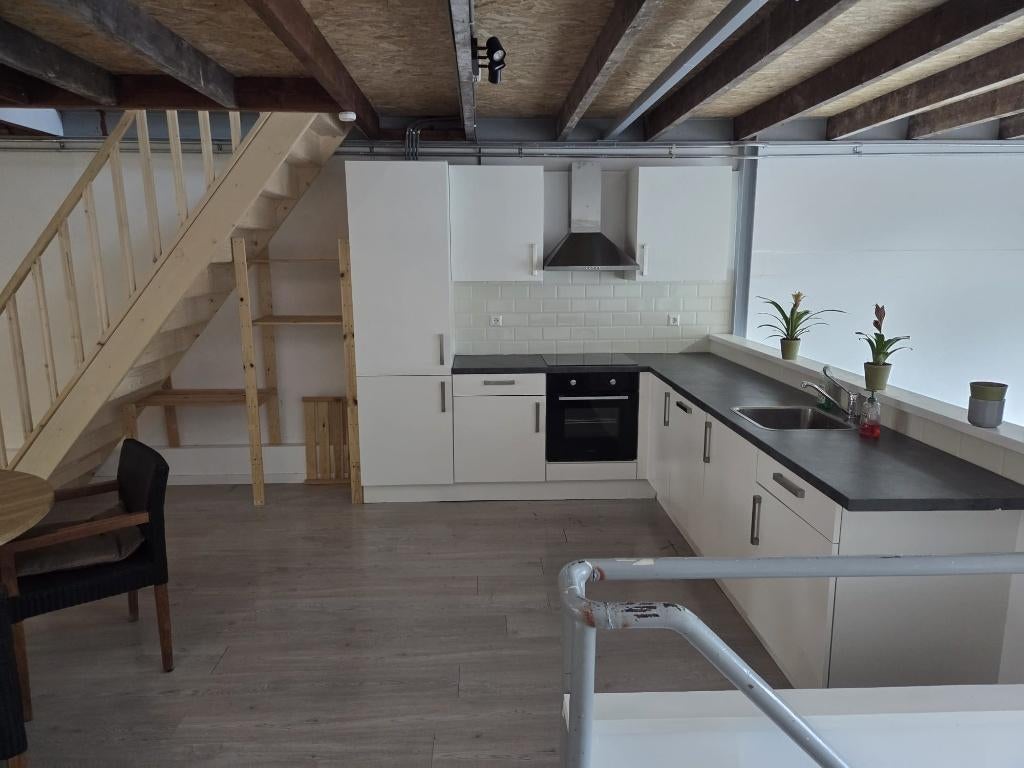Tijdelijk woonruimte te huur van 1/5 tm 1/8 Berkel&Rodenrijs, Huizen en Kamers, Direct bij eigenaar, 3 kamers, Tussenwoning, Zuid-Holland