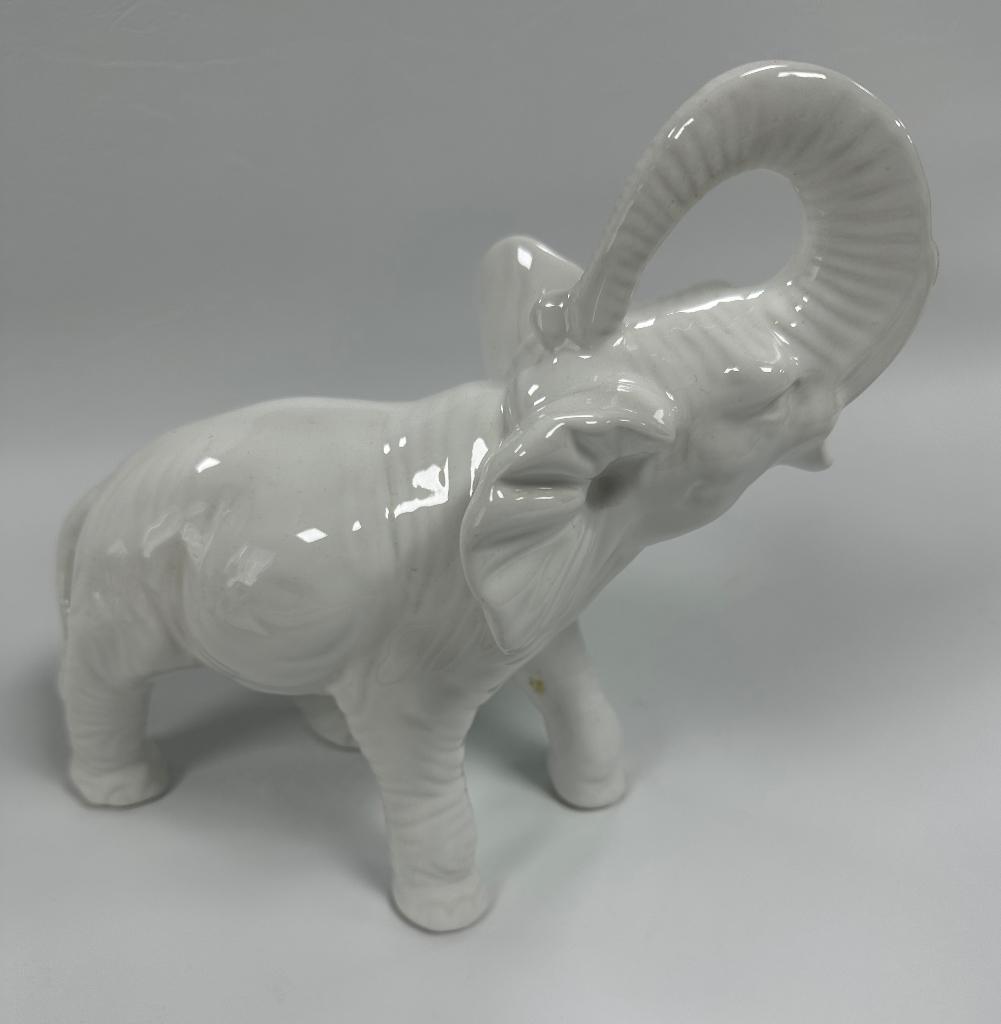 Grote keramieken witte olifant, Ophalen, Zo goed als nieuw, Dier