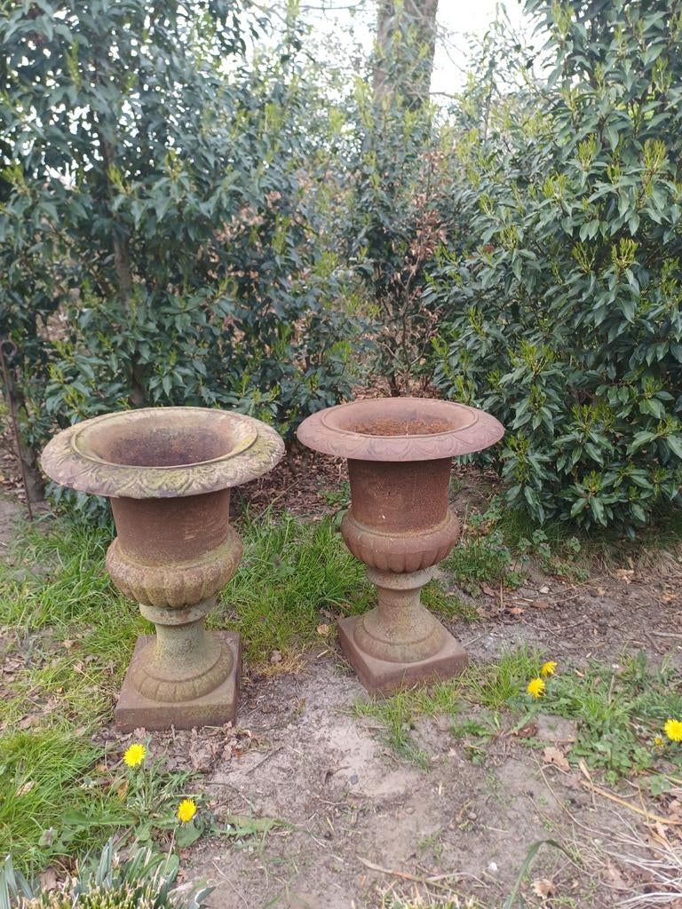 Gietijzeten buitenpotten, Tuin en Terras, Tuinvazen, Ophalen of Verzenden, Gebruikt