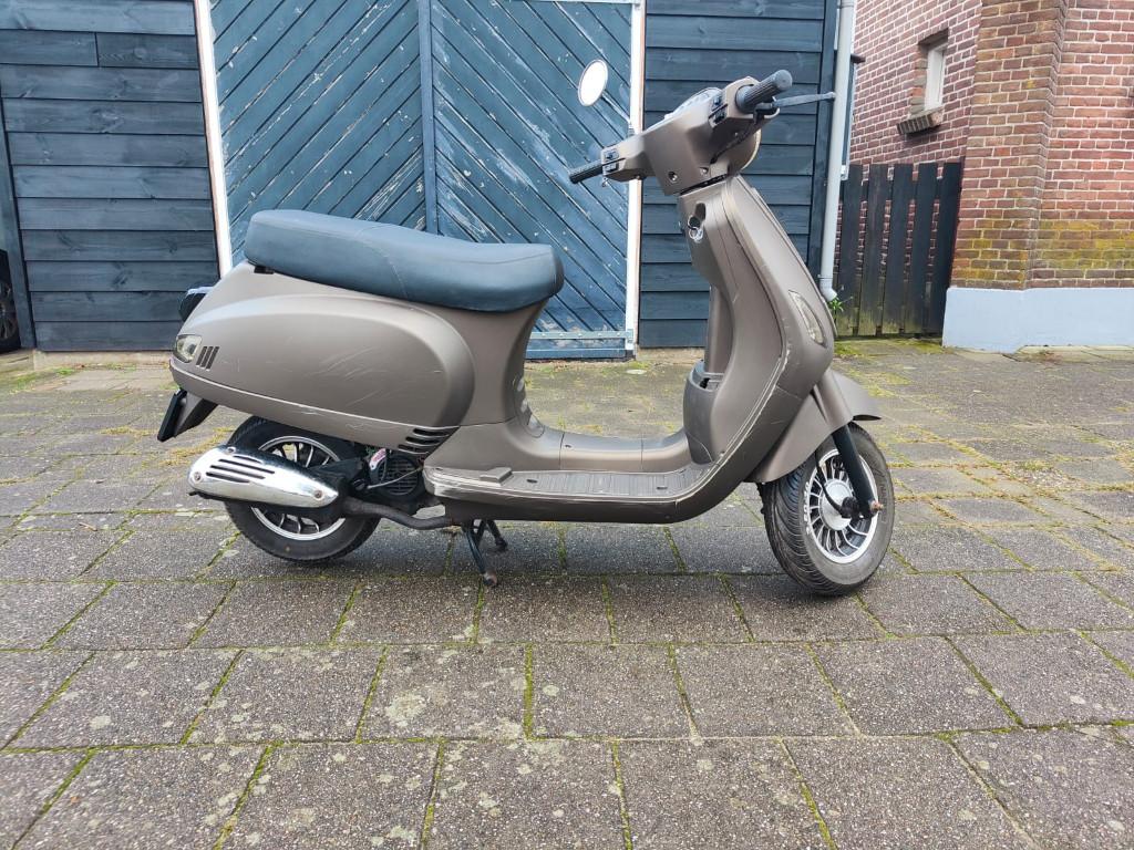 Turbho RL-50 scooter, Fietsen en Brommers, Ophalen, Gebruikt, Overige typen, Overige merken