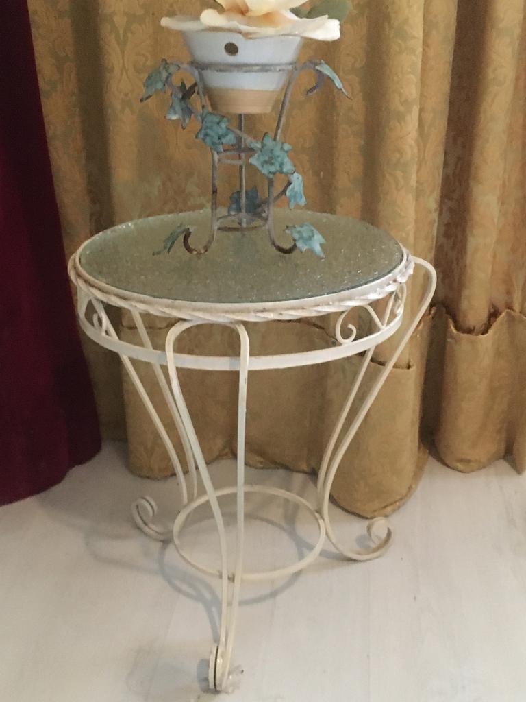 Brocante bijzettafel, Huis en Inrichting, Tafels | Bijzettafels, Ophalen, Minder dan 55 cm, Rond, Zo goed als nieuw