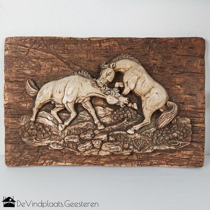 Wandbord vechtende paarden, Antiek en Kunst, Curiosa en Brocante, Ophalen of Verzenden