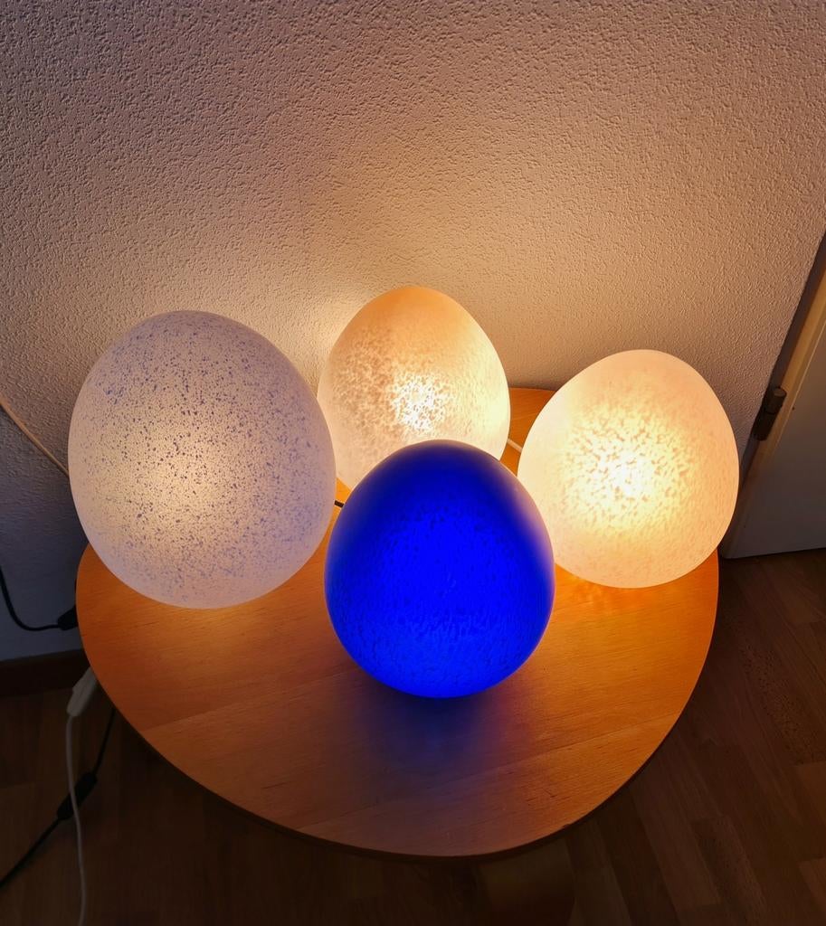 Egglamp eilamp tafellampen (4) glas wit (licht) blauw roze, Huis en Inrichting, Lampen | Tafellampen, Ophalen, Gebruikt, Glas