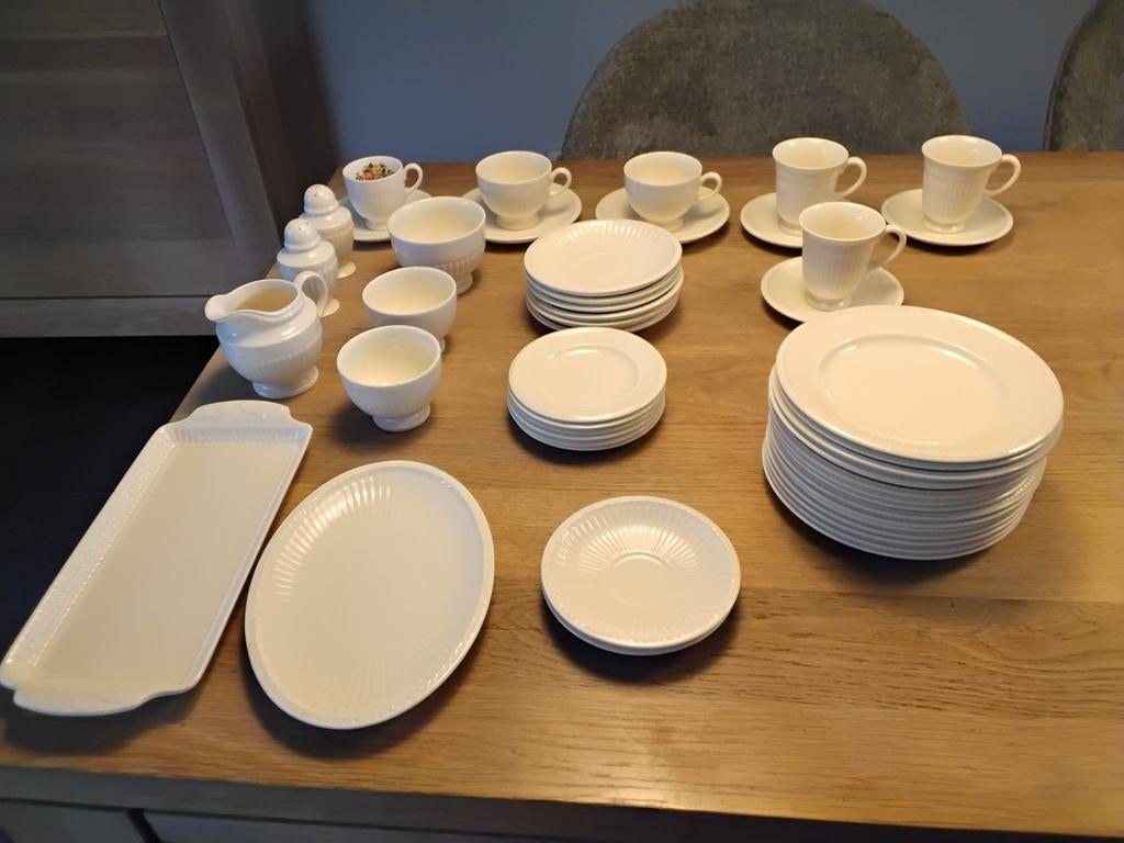 WEDGWOOD EDME uitgebreid koffieservies nieuwstaat, Huis en Inrichting, Keuken | Servies, Ophalen, Zo goed als nieuw, Overige typen
