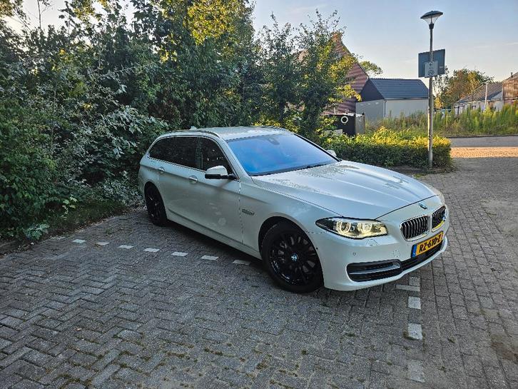 BMW 5-Serie 535i Xdrive 306pk Aut. 2014 Wit, Auto's, BMW, Particulier, 5-Serie, 360° camera, 4x4, ABS, Achteruitrijcamera, Adaptieve lichten