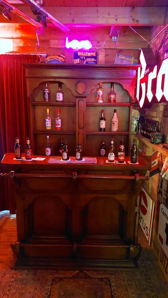 Bar met drankkast en 5 barkrukken, Huis en Inrichting, Ophalen