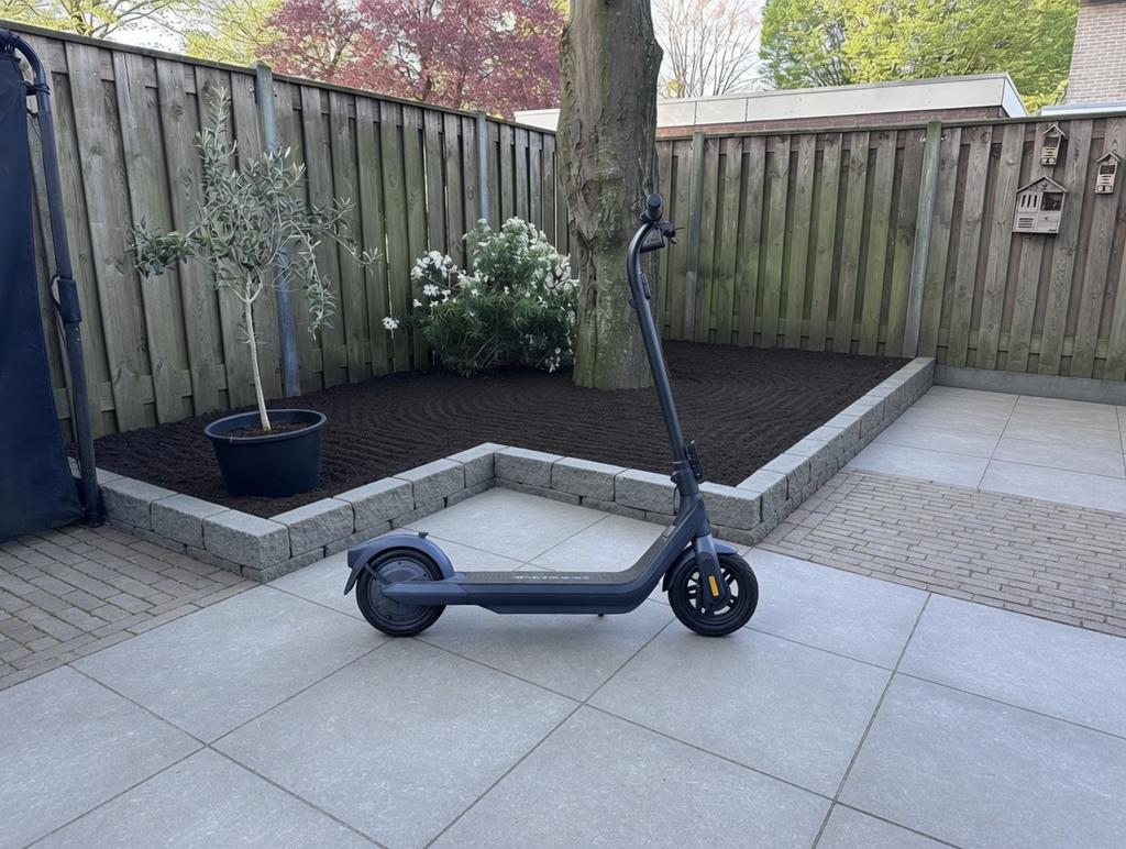 Ninebot E2 pro, Ophalen, Zo goed als nieuw, Elektrische step (E-scooter)