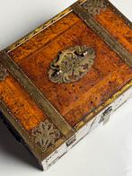 Anglo Dutch kist ca. 1700, Ophalen of Verzenden, Zo goed als nieuw, 50 tot 100 cm, Minder dan 50 cm