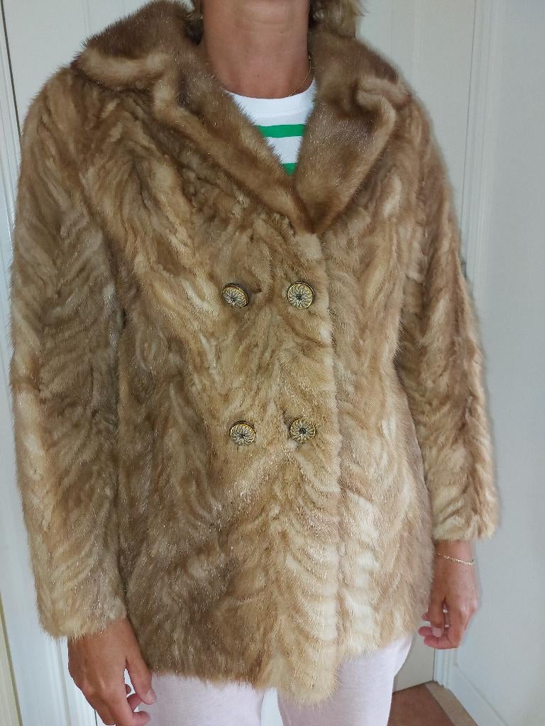 mooie nette en echte bontjas, Ophalen, Zo goed als nieuw, Maat 38/40 (M), Bruin