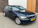Nette BMW 3-Serie 320i E90 Sedan 150PK Benzine/Apk/Airco!, Auto's, Parkeersensor, 1995 cc, 4 cilinders, Blauw