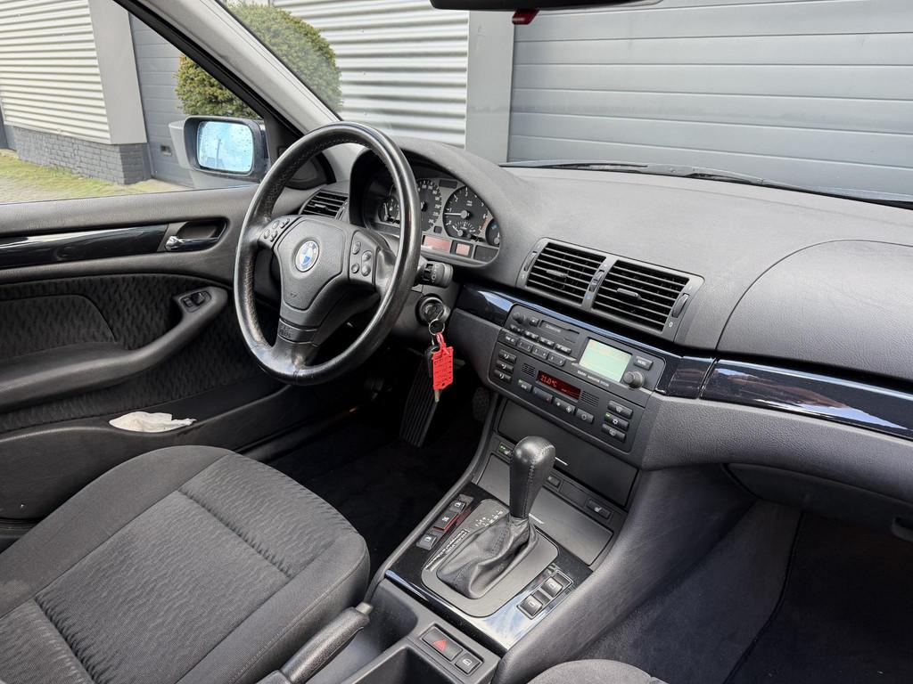 BMW 3-serie 320i Executive | Cruise Control | Climate Contro, Auto's, BMW, Automaat, Achterwielaandrijving, Gebruikt, 150 pk