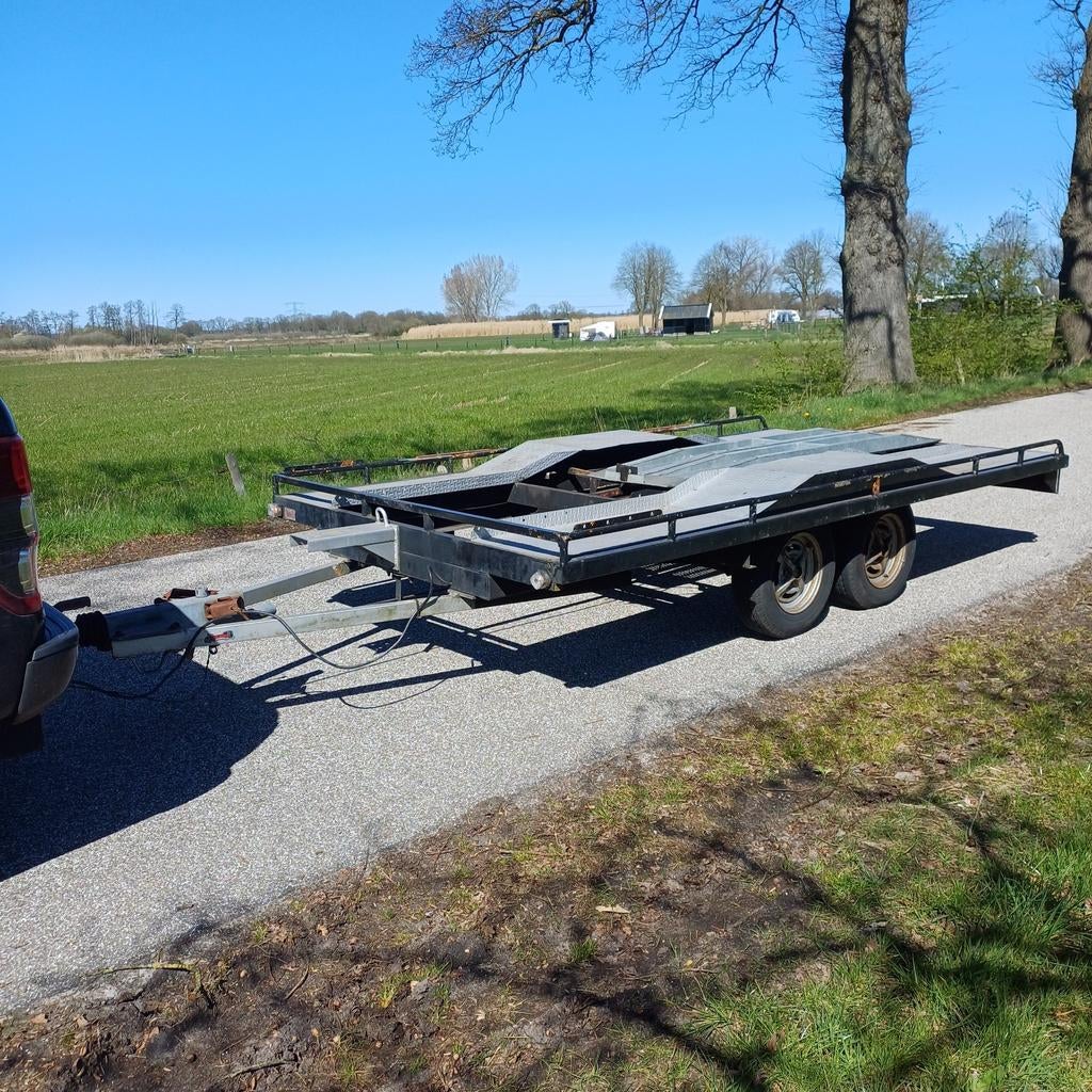 Autoambulance opknapper, Ophalen