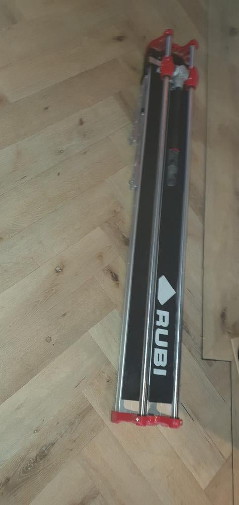 Rubi 1200mm tegelsnijder, Ophalen of Verzenden, Zo goed als nieuw