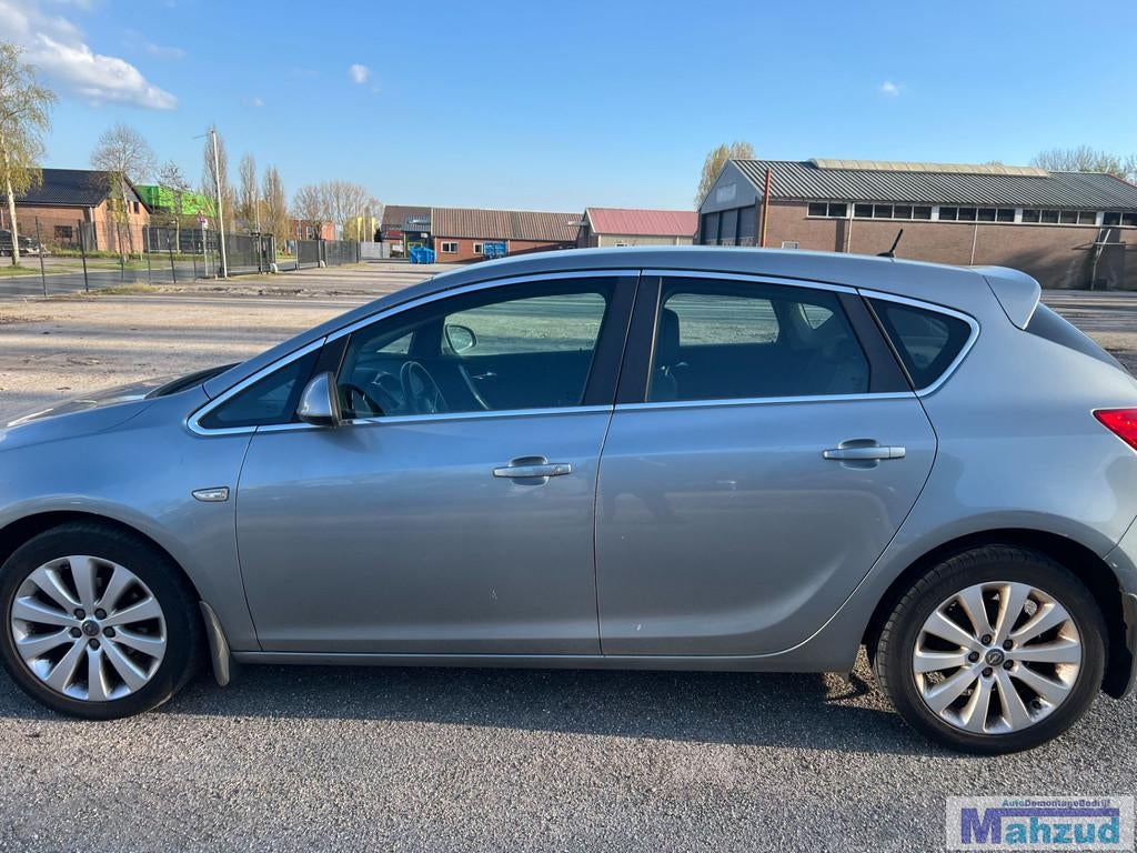 OPEL ASTRA J Sport velgen 5x105 56.6 17 inch, Auto-onderdelen, Banden en Velgen, Gebruikt, Bahnhofsplatz 1
65423  Russelsheim am Main, DE